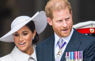 Prince Harry & Meghan Markle Return to the US; William Still 