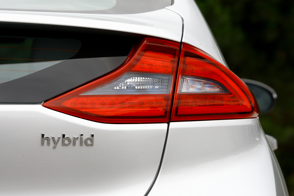 The EV boom may be petering out, but Americans are buying record numbers of hybrid cars